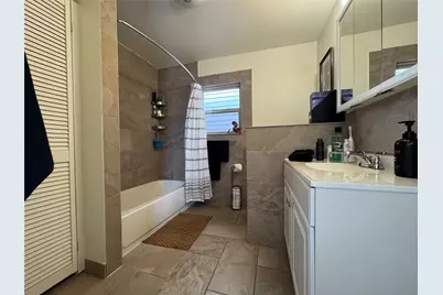 1823 Market Street #B, Galveston, TX 77550 - Photo 15