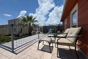 1823 Market St, Galveston, TX 77550 - Photo 9