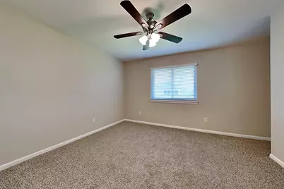 1116 Lake Shore Drive, Pearland, TX 77581 - Photo 13