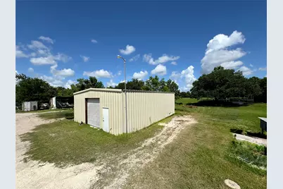 2052 County Road 540, Alvin, TX 77511 - Photo 17