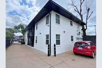 2030 Portsmouth Street #5, Houston, TX 77098 - Photo 3