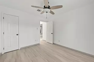9912 Blue Bird St, La Porte, TX 77571 - Photo 37