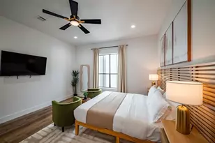 1305 E 27th St, Houston, TX 77009 - Photo 19