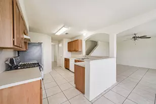 7102 Calix Ln, Houston, TX 77083 - Photo 17