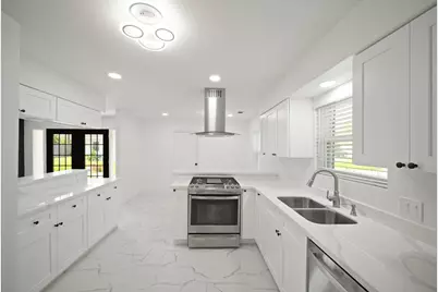 5943 Greenmont Drive, Houston, TX 77092 - Photo 13