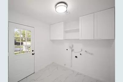 5943 Greenmont Drive, Houston, TX 77092 - Photo 15