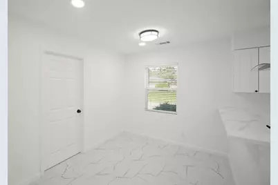 5943 Greenmont Drive, Houston, TX 77092 - Photo 9