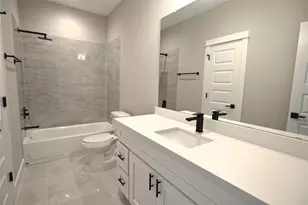 5935 Cebra St, Houston, TX 77091 - Photo 9