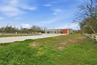 2109 County Road 129, Pearland, TX 77581 - Photo 17