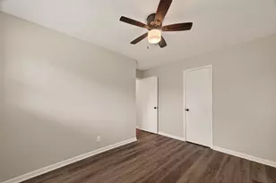 4714 39th St E, Dickinson, TX 77539 - Photo 25
