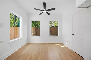 4562 Teton St, Houston, TX 77051 - Photo 17