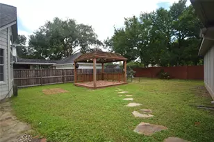 7207 Emerald Glen Dr, Sugar Land, TX 77479 - Photo 19