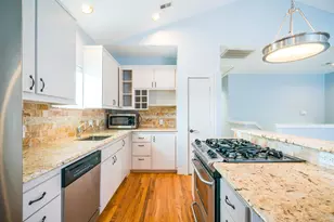 3702 Omeara Dr, Houston, TX 77025 - Photo 9