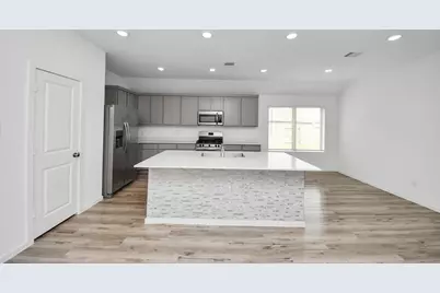 5106 Marlin Reef Drive, Katy, TX 77493 - Photo 9