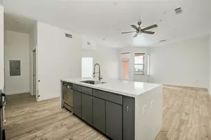 300 St Joseph Pkwy, Houston, TX 77002 - Photo 9