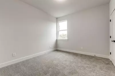 13130 Perennial Springs Drive, Houston, TX 77048 - Photo 9