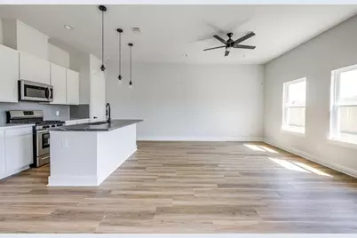 13130 Perennial Springs Drive, Houston, TX 77048 - Photo 17