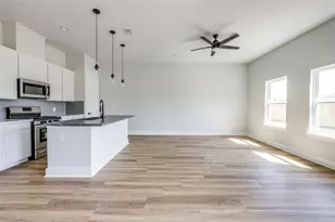 13130 Perennial Spgs Dr, Houston, TX 77048 - Photo 17
