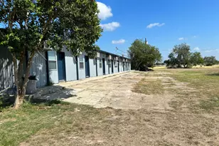 1627 W Fm-351, Beeville, TX 78102 - Photo 15