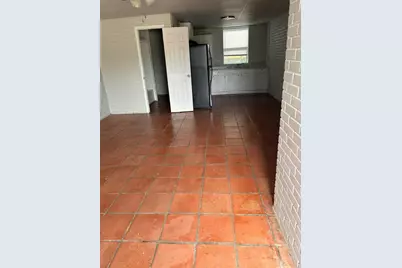 1627 W Fm-351 #15, Beeville, TX 78102 - Photo 3