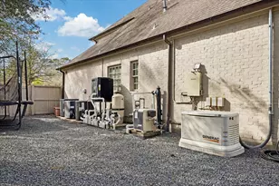 918 Flint River Dr, Hunters Creek Village, TX 77024 - Photo 49