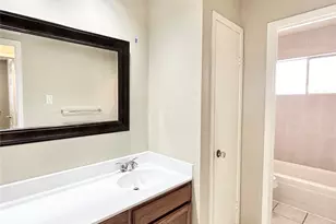 21706 Nickerton Ln, Spring, TX 77388 - Photo 15