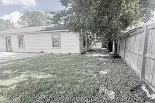 5103 Northridge Dr, Houston, TX 77033 - Photo 7