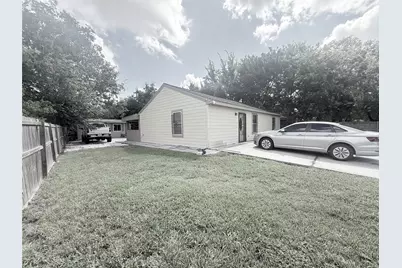 5103 Northridge Drive, Houston, TX 77033 - Photo 3