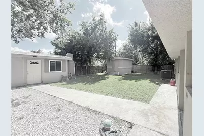 5103 Northridge Drive, Houston, TX 77033 - Photo 9