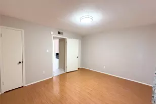 12633 Memorial Dr, Houston, TX 77024 - Photo 9