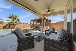 24630 Emerald Pool Falls Dr, Tomball, TX 77375 - Photo 17