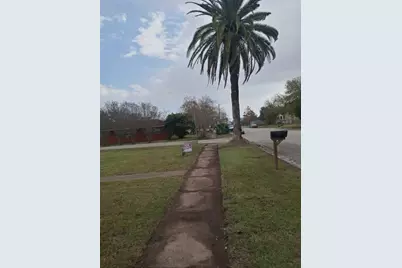 102 N Avenue A, Freeport, TX 77541 - Photo 3