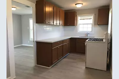 102 N Avenue A, Freeport, TX 77541 - Photo 9