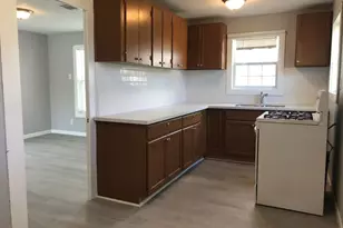 102 N Avenue A, Freeport, TX 77541 - Photo 9