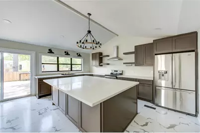 16569 Kingsbury Drive, Conroe, TX 77303 - Photo 5