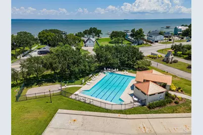 5203 Lagoon Court, Bacliff, TX 77518 - Photo 33