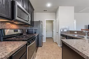 5203 Lagoon Ct, Bacliff, TX 77518 - Photo 13