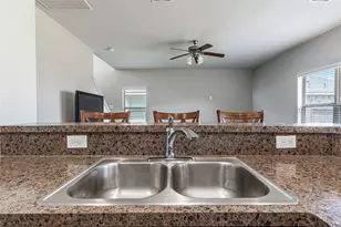 5203 Lagoon Ct, Bacliff, TX 77518 - Photo 15