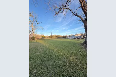 1007 E 2nd Street, Sweeny, TX 77480 - Photo 3