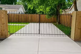 3241 Reeves St, Houston, TX 77004 - Photo 19