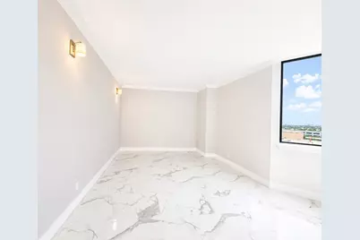 651 Bering Drive #1002, Houston, TX 77057 - Photo 13