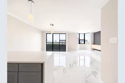 651 Bering Drive #1002, Houston, TX 77057 - Photo 9