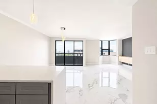 651 Bering Dr, Houston, TX 77057 - Photo 9