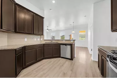 4707 Waukegan Road, Conroe, TX 77306 - Photo 11