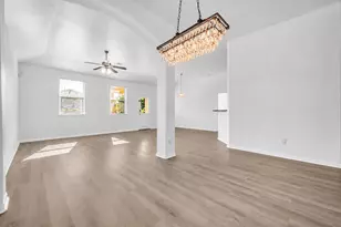 4707 Waukegan Rd, Conroe, TX 77306 - Photo 9