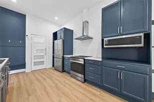 404 E 37th St, Houston, TX 77018 - Photo 11