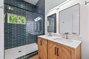 404 E 37th St, Houston, TX 77018 - Photo 29