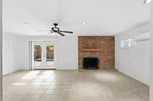 4701 Ave N 1/2, Galveston, TX 77551 - Photo 21