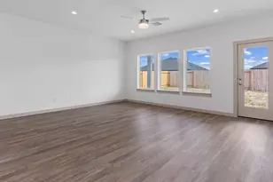1039 Great Barracuda Ln, Alvin, TX 77511 - Photo 13