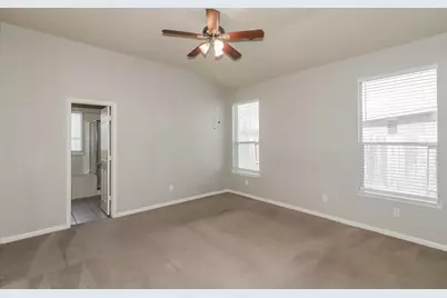 5915 Ranch Riata Court, Katy, TX 77449 - Photo 9